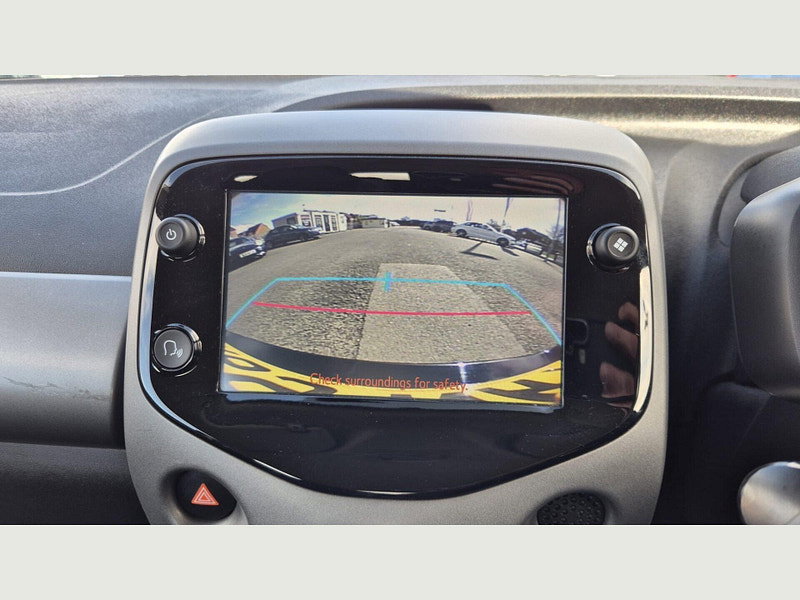 Toyota Aygo VVT-I X-PLAY X-SHIFT
