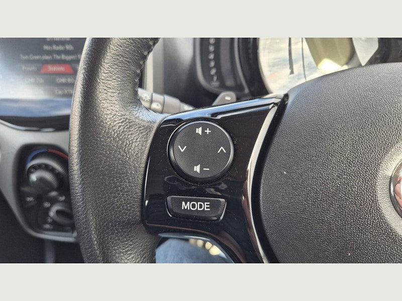 Toyota Aygo VVT-I X-PLAY X-SHIFT