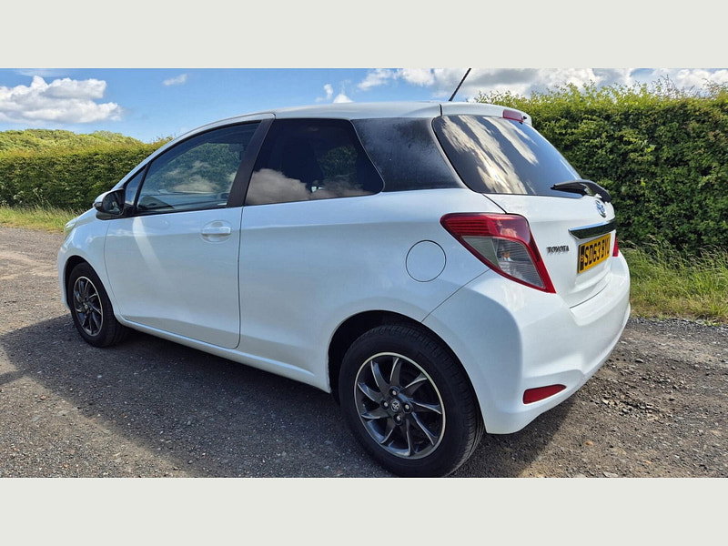 Toyota Yaris VVT-I EDITION