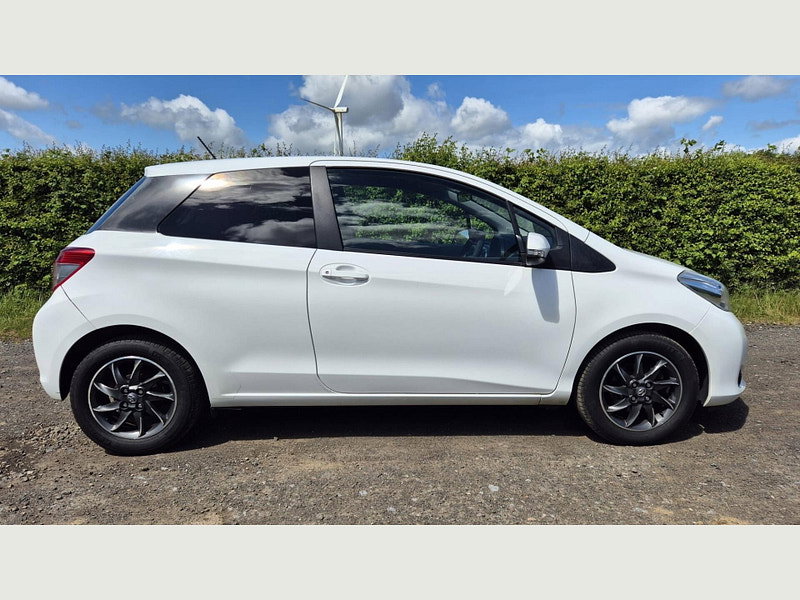 Toyota Yaris VVT-I EDITION
