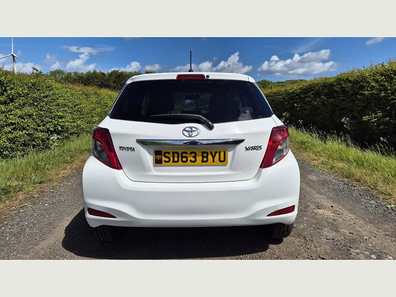 Toyota Yaris VVT-I EDITION