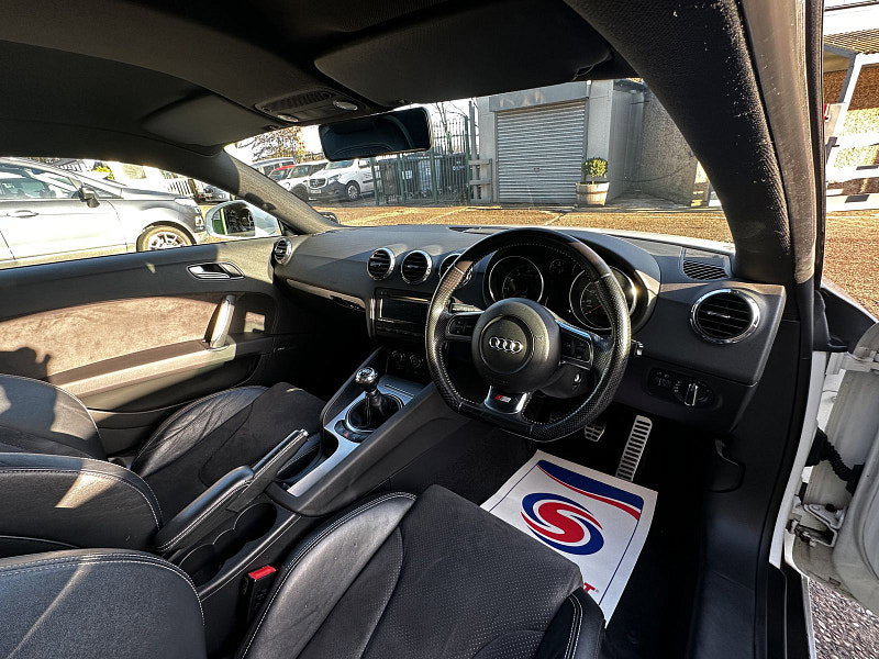 Audi TT 2.0L S Line Special Edition TFSI Coupe 3dr Petrol Manual Euro 4 (200 bhp) 3dr Manual 2026