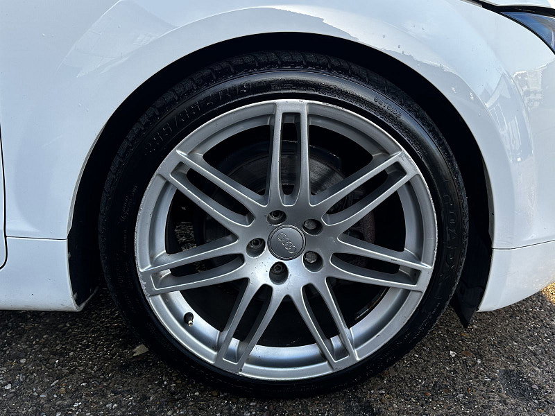 Audi TT 2.0L S Line Special Edition TFSI Coupe 3dr Petrol Manual Euro 4 (200 bhp) 3dr Manual 2026