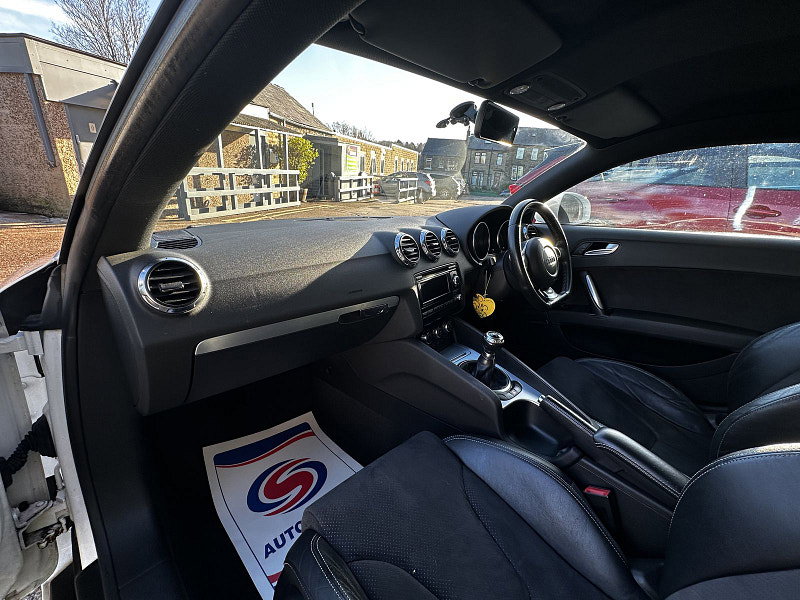 Audi TT 2.0L S Line Special Edition TFSI Coupe 3dr Petrol Manual Euro 4 (200 bhp) 3dr Manual 2026