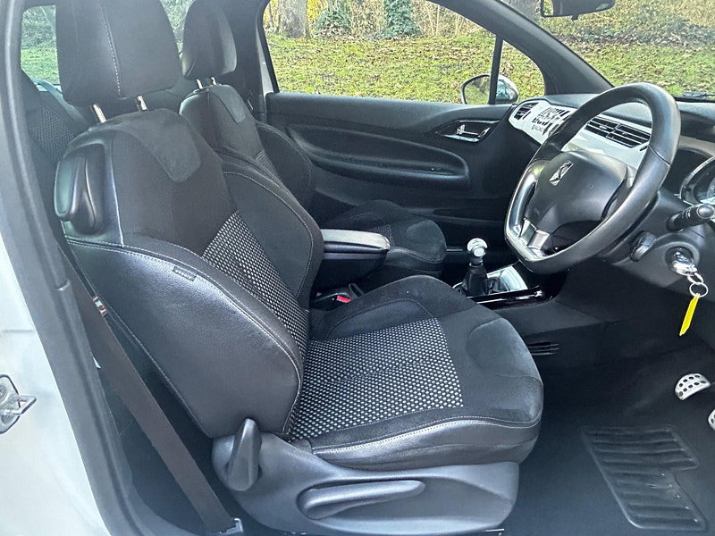 Citroen DS3 1.6 VTi White Euro 5 3dr 3dr Manual 2026