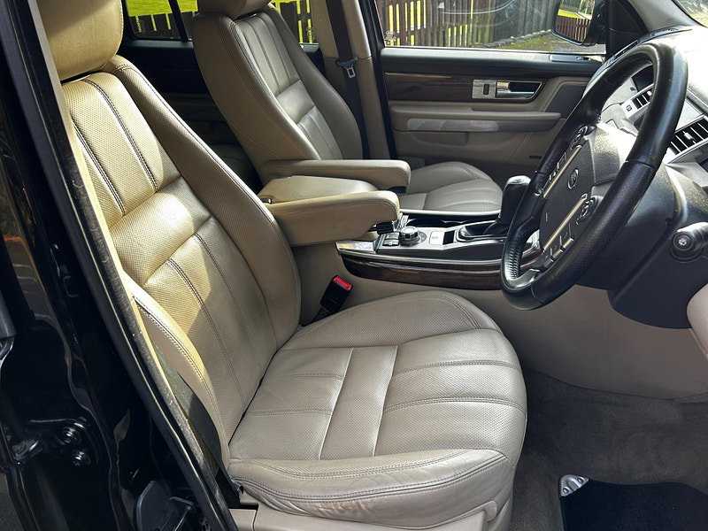 Land Rover Range Rover Sport 3.0 TD V6 HSE CommandShift 4WD Euro 4 5dr 5dr Automatic 2026