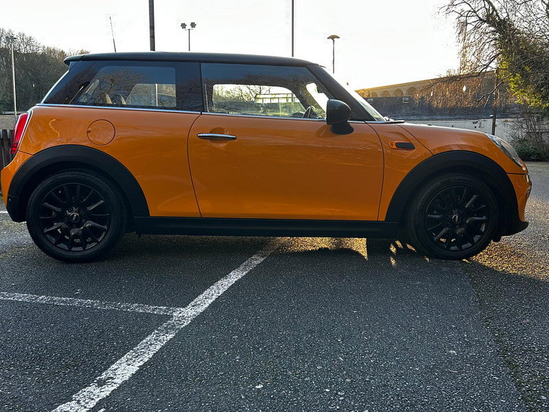 MINI Hatch 1.5 Cooper Euro 6 (s/s) 3dr 3dr Manual 2026