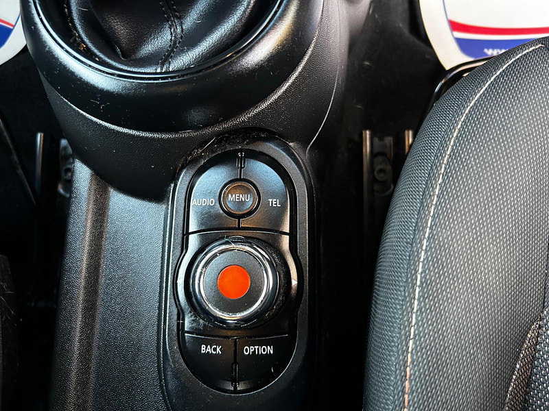 MINI Hatch 1.5 Cooper Euro 6 (s/s) 3dr 3dr Manual 2026