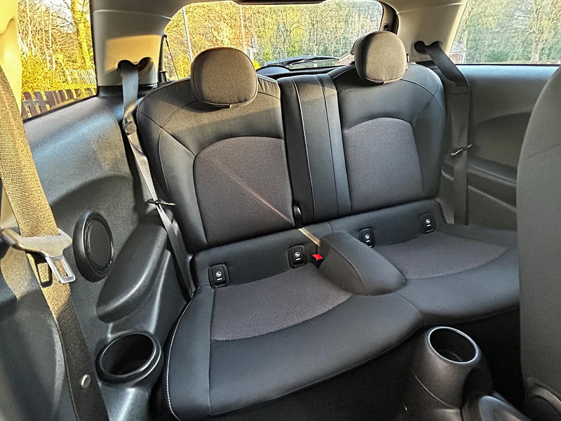 MINI Hatch 1.5 Cooper Euro 6 (s/s) 3dr 3dr Manual 2026