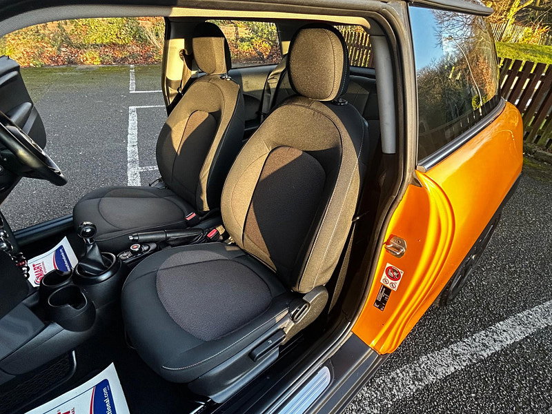MINI Hatch 1.5 Cooper Euro 6 (s/s) 3dr 3dr Manual 2026