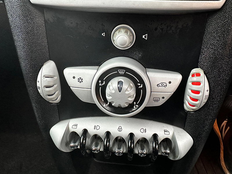 MINI Hatch 1.6 Cooper Graphite Euro 4 3dr 3dr Manual 2026