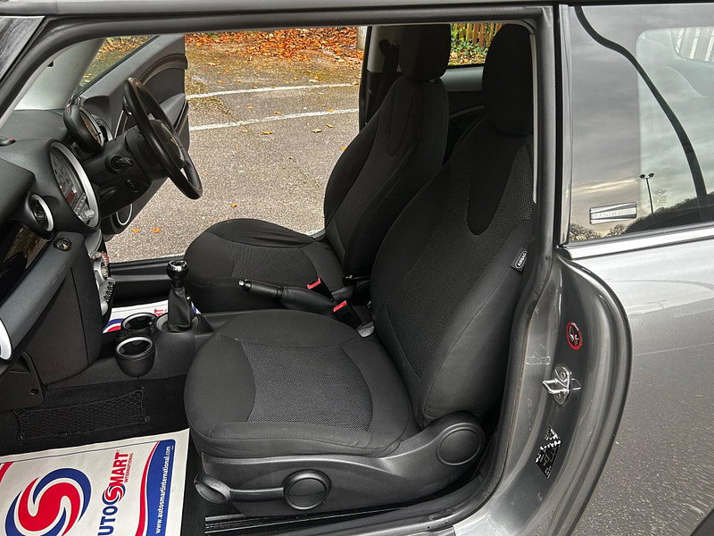 MINI Hatch 1.6 Cooper Graphite Euro 4 3dr 3dr Manual 2026
