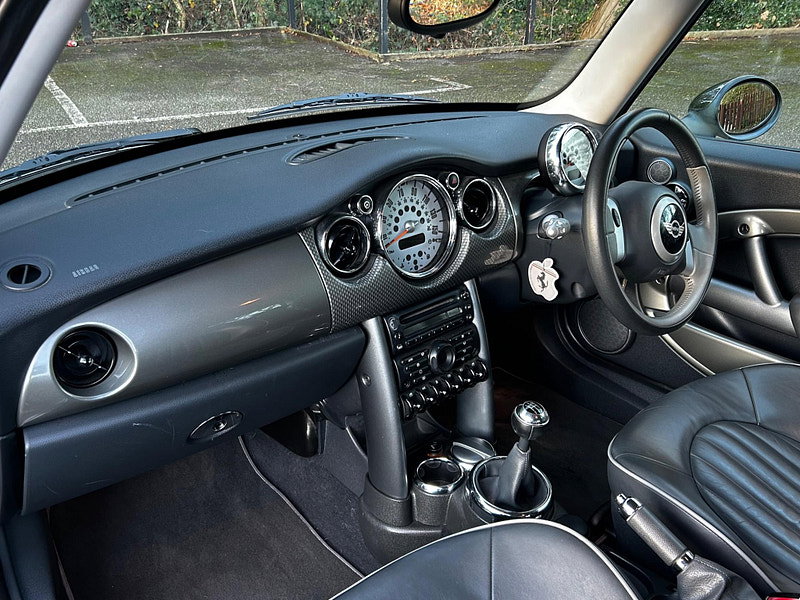 MINI Hatch 1.6 Cooper Park Lane Euro 4 3dr 3dr Manual 2026