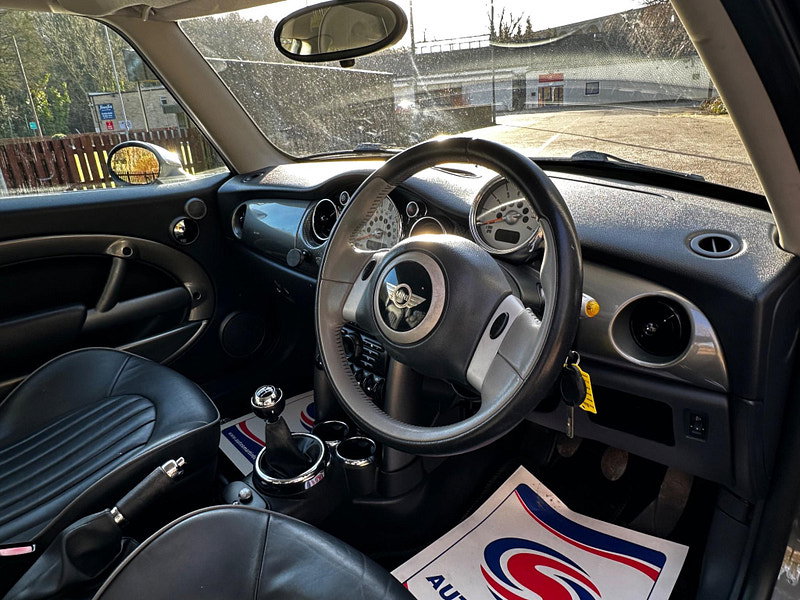 MINI Hatch 1.6 Cooper Park Lane Euro 4 3dr 3dr Manual 2026