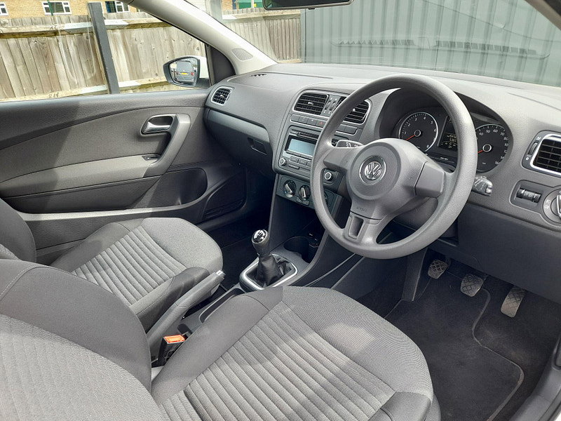 VOLKSWAGEN POLO 1.4 MATCH EURO 5 3DR 6,650 2013 53,300 WHITE 1.39L MANUAL PETROL... image 19