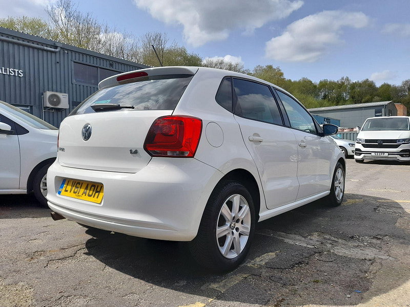 VOLKSWAGEN POLO 1.4 MATCH EURO 5 5DR 5,300 2011 74,260 WHITE 1.39L MANUAL PETROL... image 37