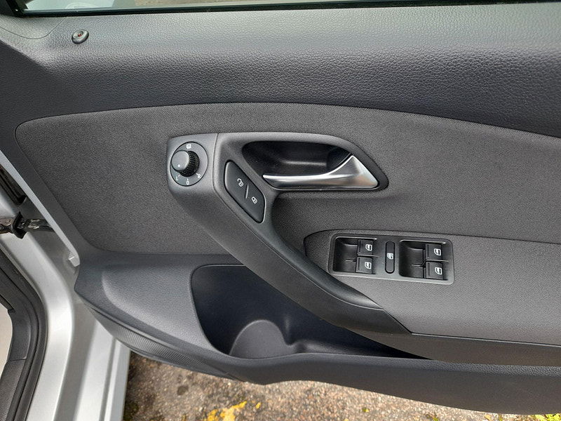 Volkswagen Polo 1.4 SE Euro 5 5dr 5dr Manual 2025