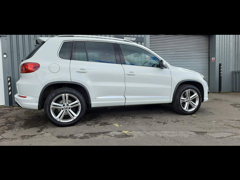 Volkswagen Tiguan 2.0 TDI BlueMotion Tech R-Line Edition 4WD Euro 6 (s/s) 5dr 5dr Manual 2026