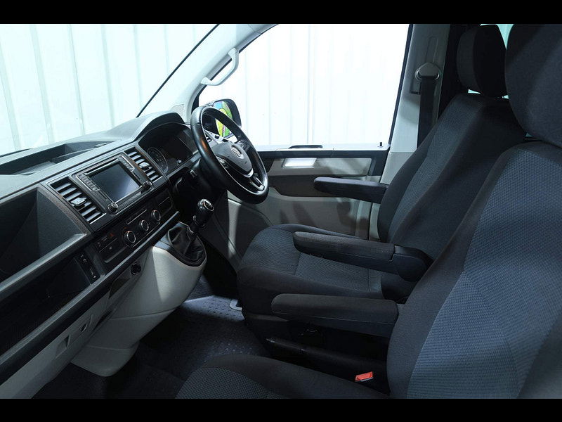 Volkswagen Transporter 2.0 TDI T30 BlueMotion Tech Highline Crew Van FWD SWB Euro 6 (s/s) 5dr 5dr Manual 2026