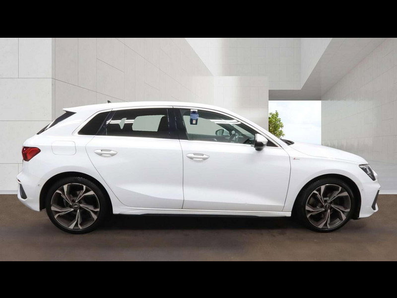 Audi A3 1.0 A3 Sportback 30 TFSI S Line 5dr 5dr Manual 2026