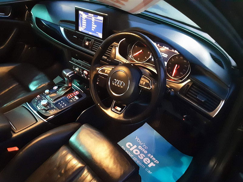 Audi A6 Avant 2.0 TDI ultra Black Edition S Tronic Euro 6 (s/s) 5dr 5dr Automatic 2025