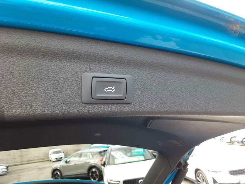 Audi Q3 2.0 Q3 S Line 40 TFSI Quattro Semi-Auto 4WD 5dr 5dr Automatic 2025