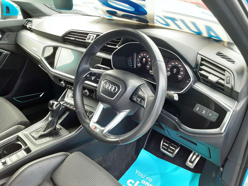 Audi Q3 2.0 Q3 S Line 40 TFSI Quattro Semi-Auto 4WD 5dr 5dr Automatic 2025