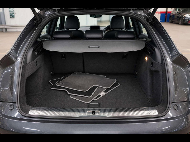 Audi Q3 2.0 Q3 S Line Nav TDI Quattro Semi-Auto 4WD 5dr 5dr Automatic 2026