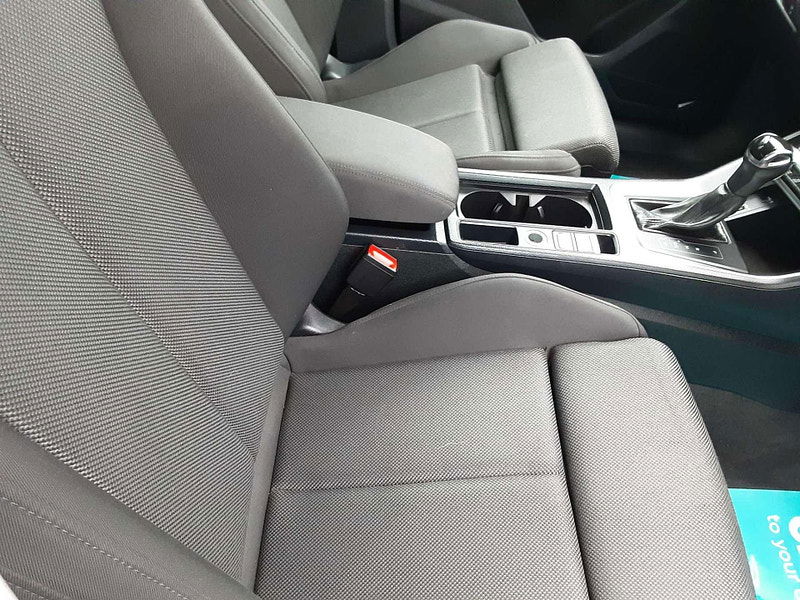 Audi Q3 2.0 TDI 35 Sport S Tronic Euro 6 (s/s) 5dr 5dr Automatic 2025