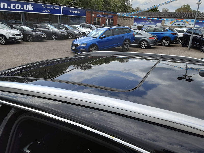 Audi Q3 2.0 TDI S Line 5dr (FULL LEATHER+SAT NAV+REVERSE CAMERA+GLASS ROOF) 5dr Manual 2026