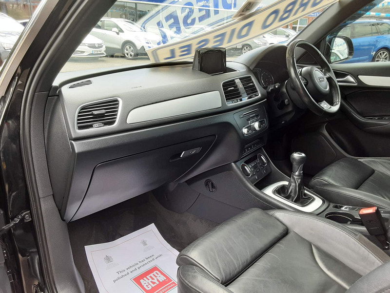 Audi Q3 2.0 TDI S Line 5dr (FULL LEATHER+SAT NAV+REVERSE CAMERA+GLASS ROOF) 5dr Manual 2026