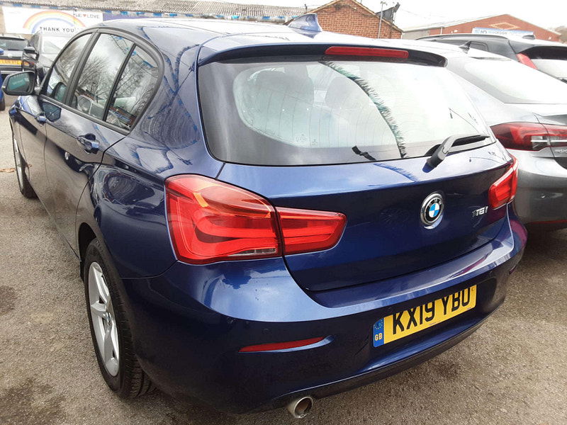 BMW 1 Series 1.5 118i SE Business Euro 6 (s/s) 5dr 5dr Manual 2025