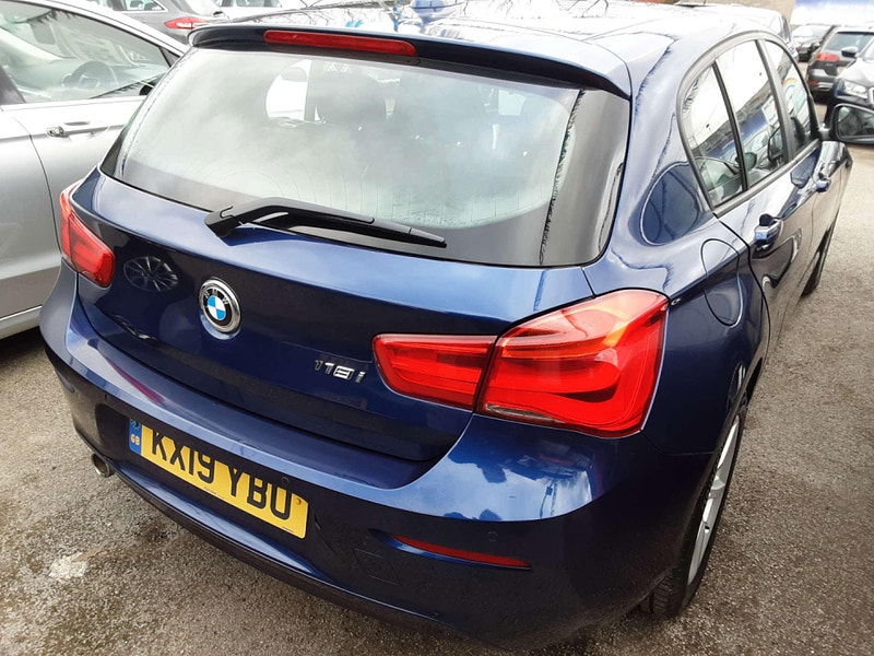 BMW 1 Series 1.5 118i SE Business Euro 6 (s/s) 5dr 5dr Manual 2025