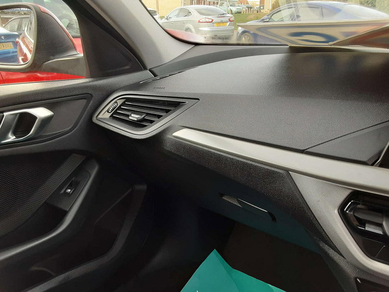 BMW 1 Series 2.0 118D SE Auto 5dr 5dr Automatic 2026