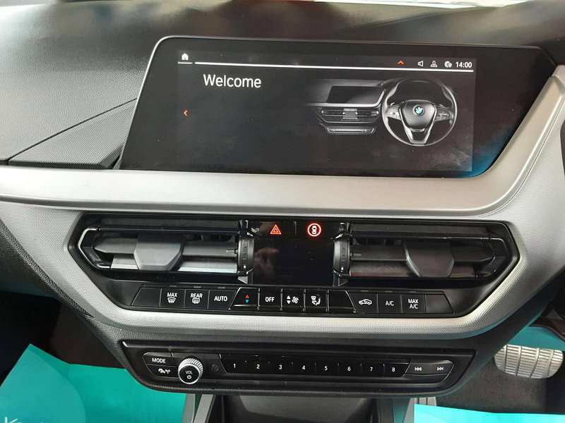 BMW 1 Series 2.0 118D SE Auto 5dr 5dr Automatic 2026