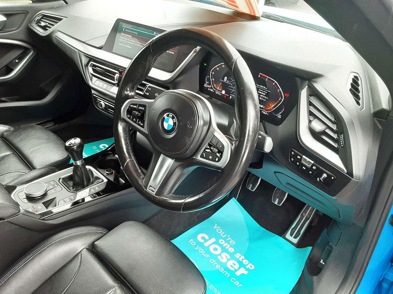 BMW 2 Series 2.0 218D M Sport 4dr 4dr Manual 2025