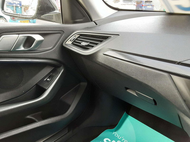 BMW 2 Series 2.0 220D Sport Auto 4dr 4dr Automatic 2026