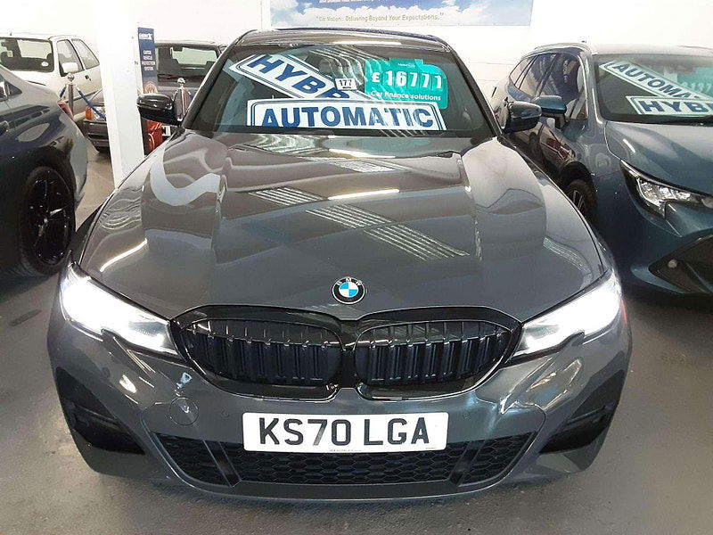 BMW 3 Series 2.0 330e 12kWh M Sport Pro Edition Auto Euro 6 (s/s) 4dr 4dr Automatic 2025