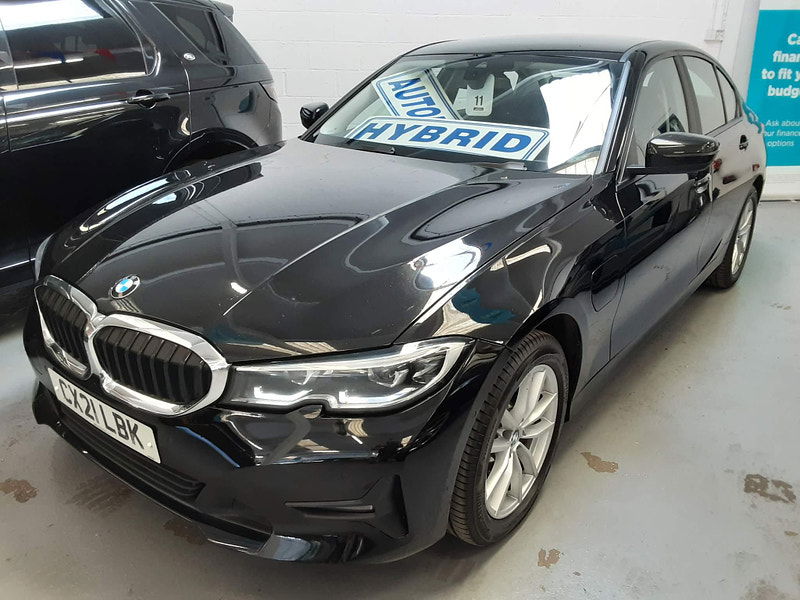 BMW 3 Series 2.0 330e 12kWh SE Pro Auto Euro 6 (s/s) 4dr 4dr Automatic 2024