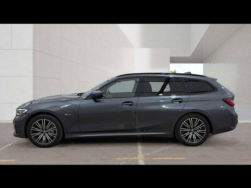 BMW 3 Series 2.0 330e M Sport Auto 5dr 5dr Automatic 2026