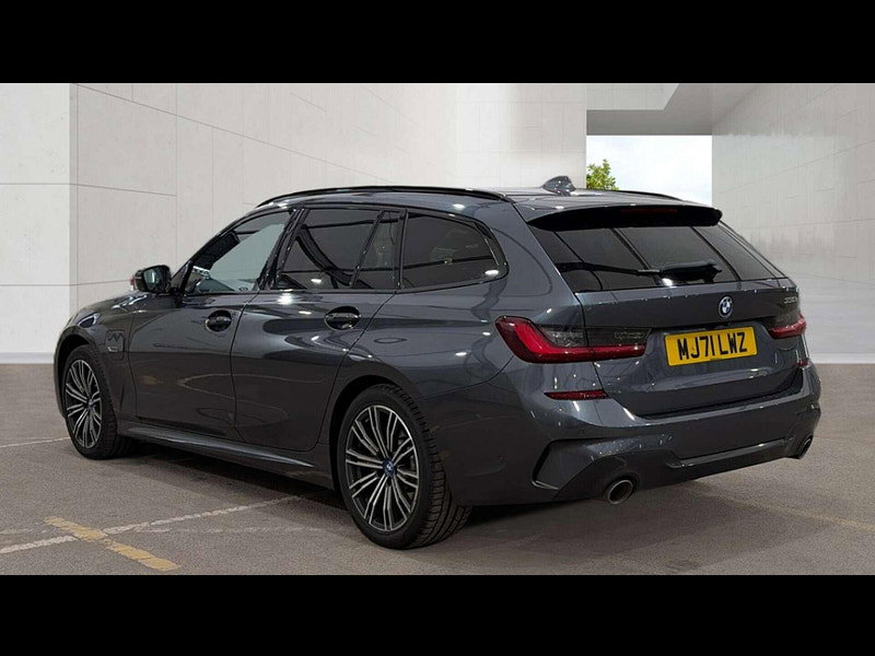 BMW 3 Series 2.0 330e M Sport Auto 5dr 5dr Automatic 2026
