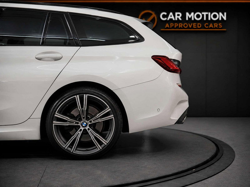 BMW 3 Series 2.0 330e M Sport Auto 5dr 5dr Automatic 2026