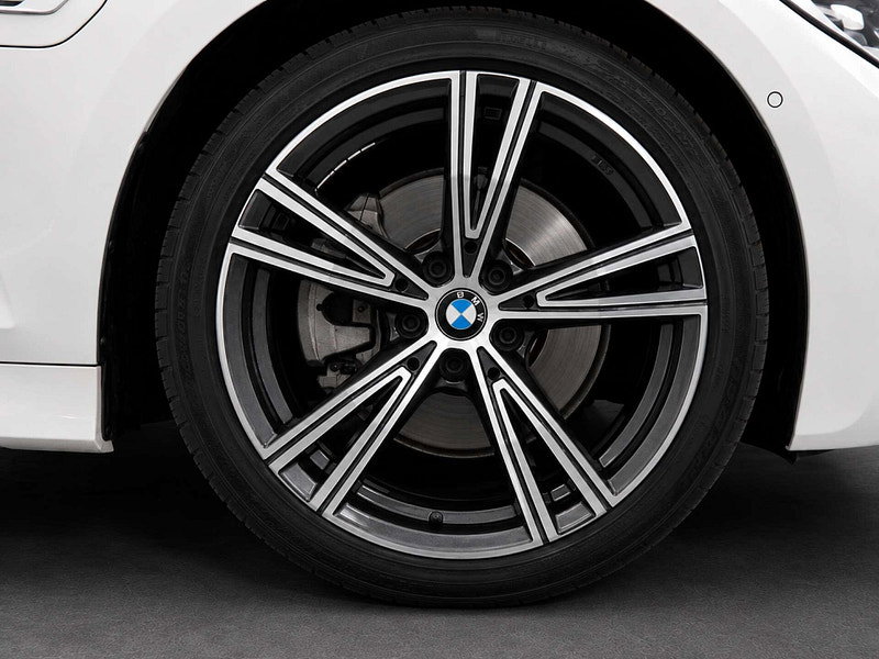 BMW 3 Series 2.0 330e M Sport Auto 5dr 5dr Automatic 2026