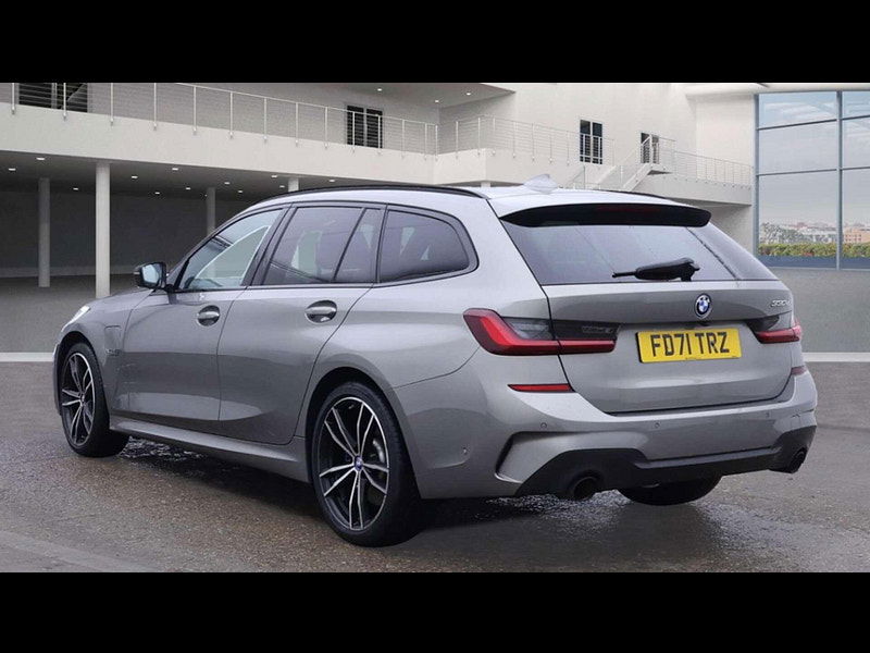 BMW 3 Series 2.0 330e M Sport Professional Edition Auto 5dr 5dr Automatic 2025