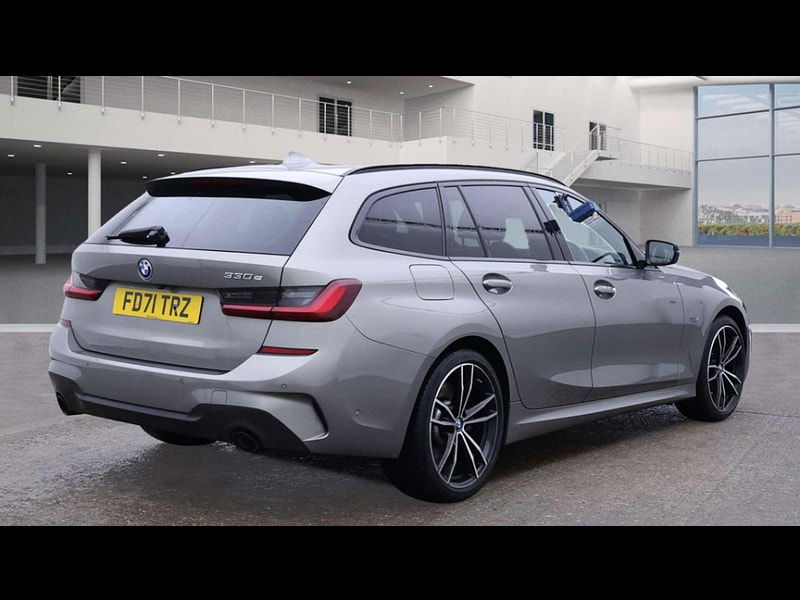 BMW 3 Series 2.0 330e M Sport Professional Edition Auto 5dr 5dr Automatic 2025