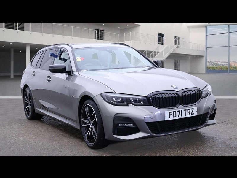 BMW 3 Series 2.0 330e M Sport Professional Edition Auto 5dr 5dr Automatic 2025