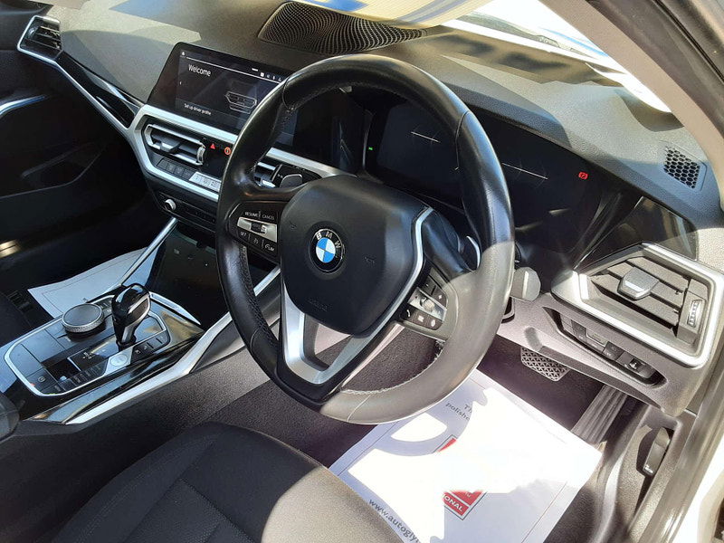 BMW 3 Series 2.0 330e SE Professional Auto 4dr 4dr Automatic 2025