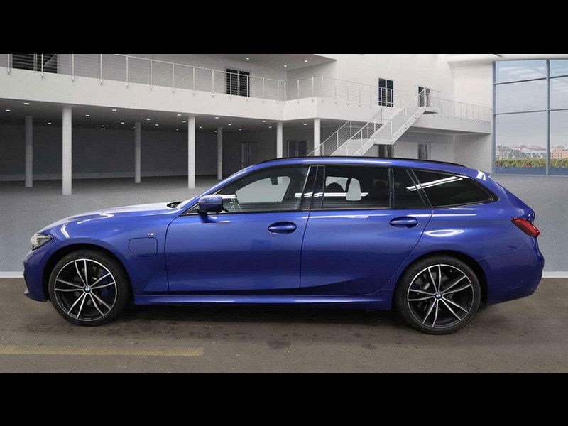 BMW 3 Series 2.0 330e xDrive M Sport Auto 4WD 5dr 5dr Automatic 2026
