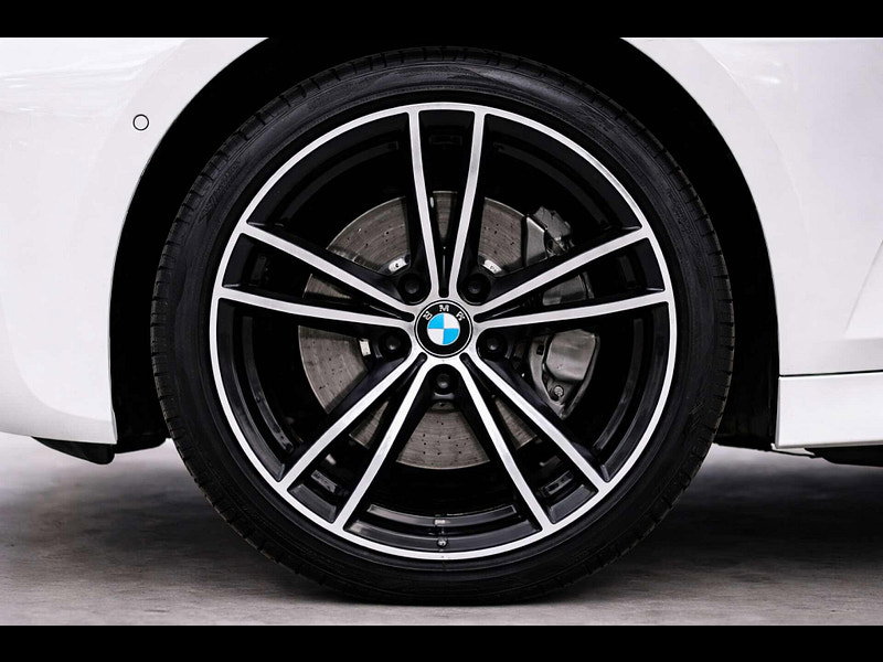 BMW 3 Series 2.0 330e xDrive M Sport Auto 4WD 5dr 5dr Automatic 2026