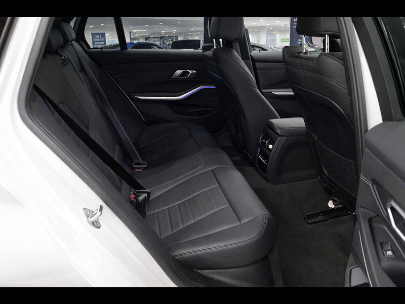 BMW 3 Series 2.0 330e xDrive M Sport Auto 4WD 5dr 5dr Automatic 2026